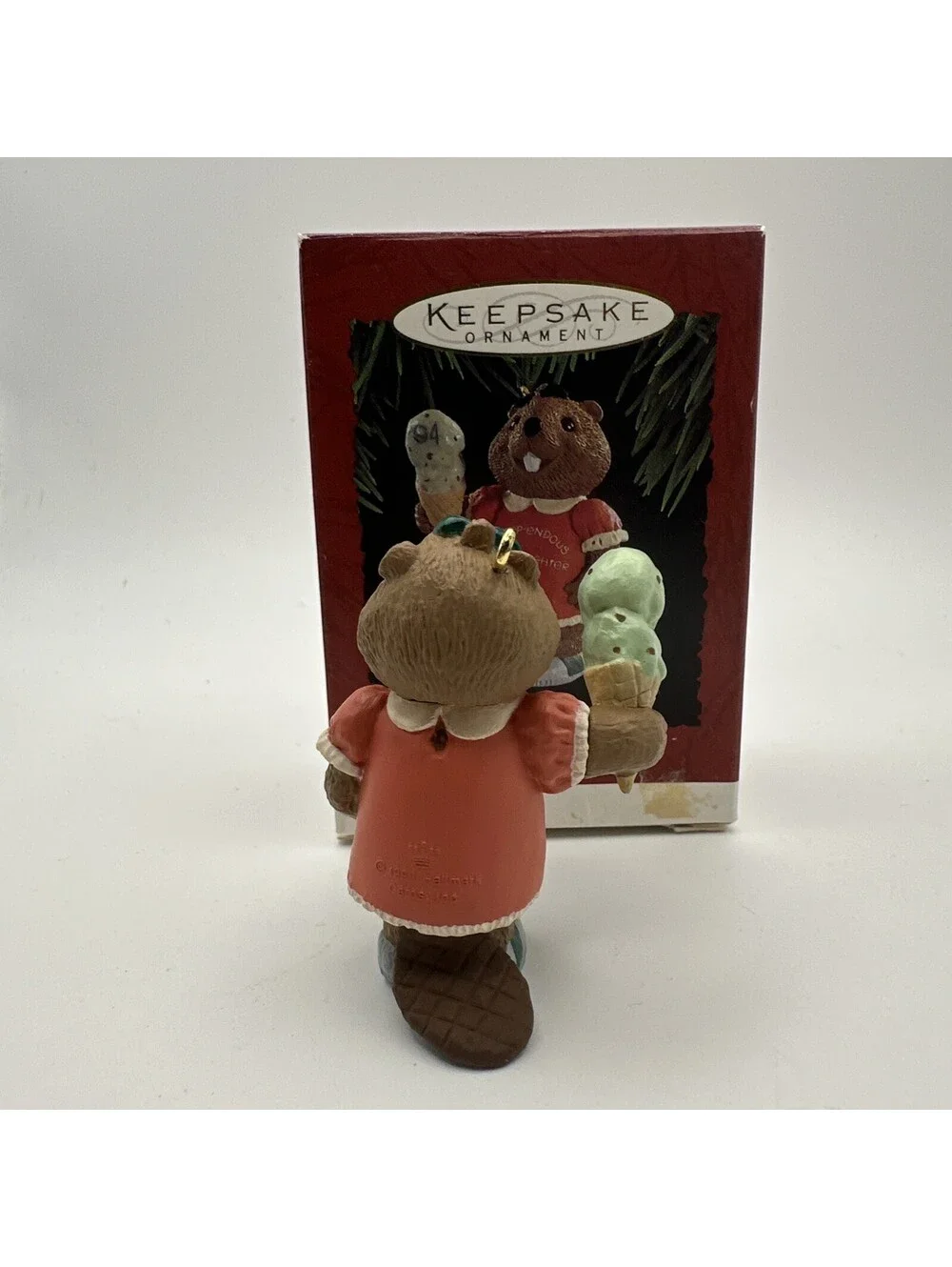 1994 Hallmark Keepsake Christmas Ornament Granddaughter Beaver With Ice Cream